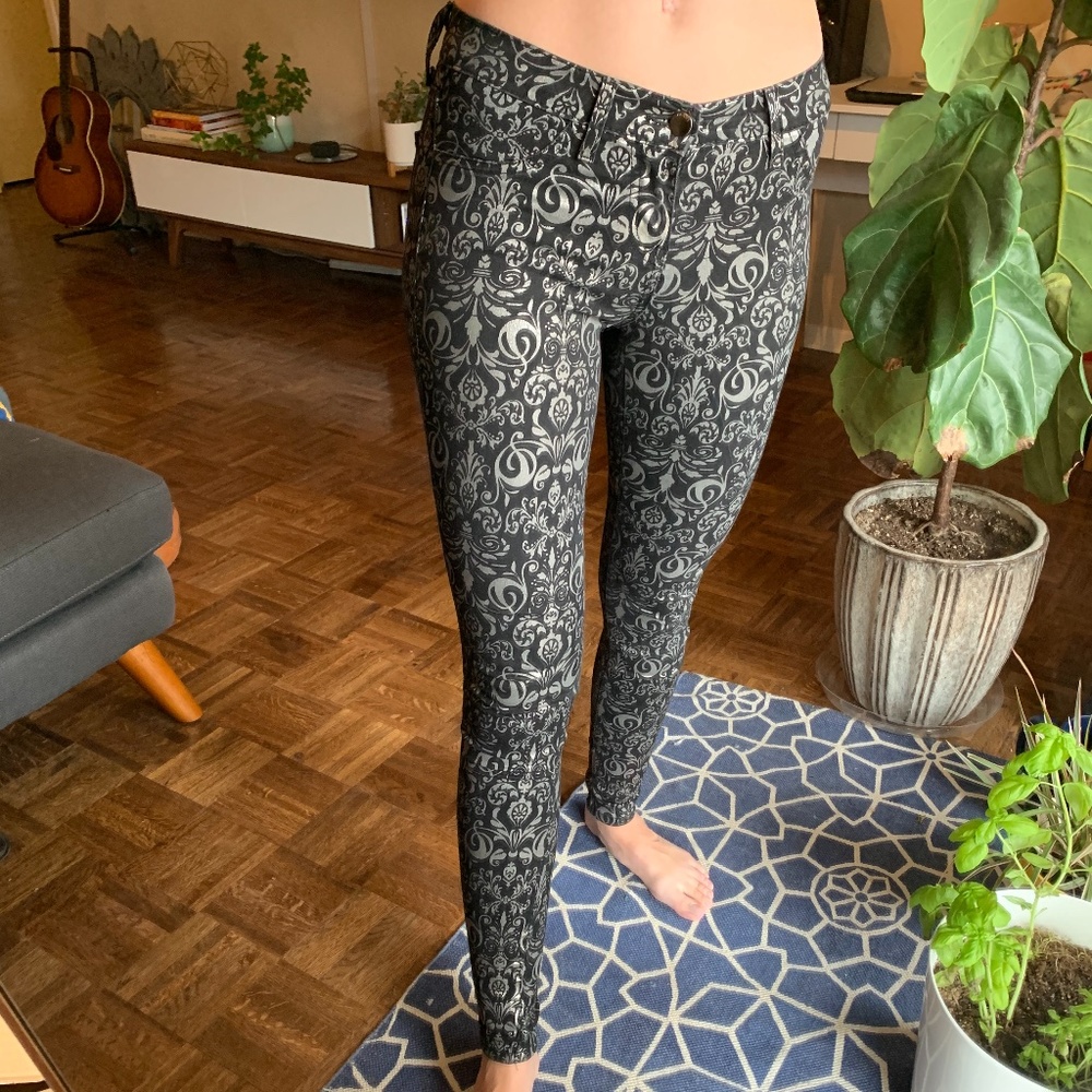 Vibrant M.I.U Black/Silver Print Skinny Jeans